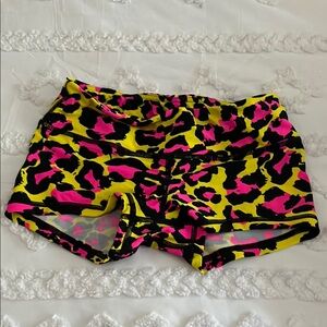 FLEO Women’s Pink and Yellow Leopard Print Shorts size small
